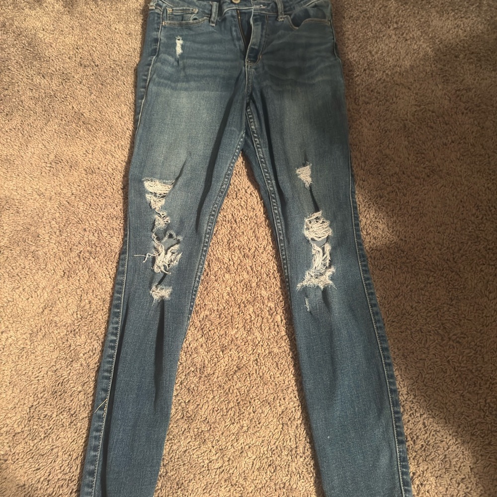 Stylish Blue Distressed Women's Jeans